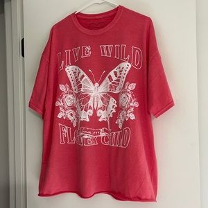 “Live Wild, Flower Child” graphic t-shirt